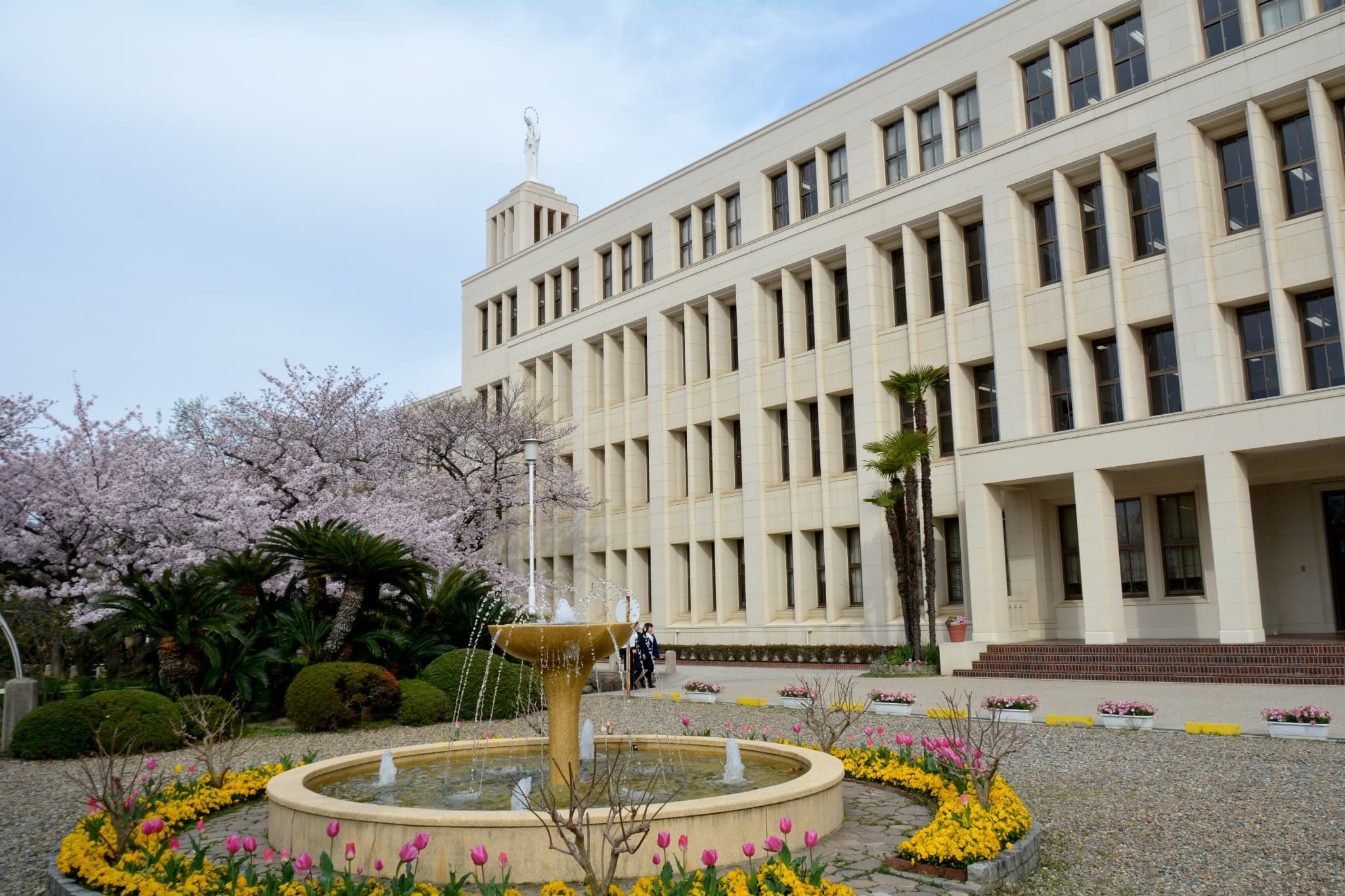 神戸海星女子学院中学（神戸市灘区）偏差値・学校教育情報｜みんなの 