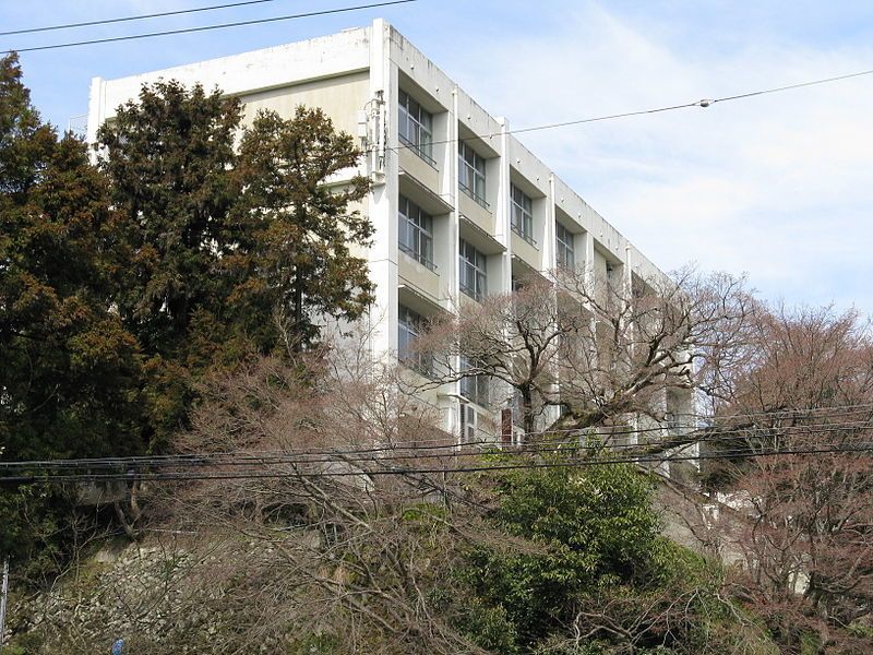 比叡山中学 大津市 偏差値 学校教育情報 みんなの中学校情報