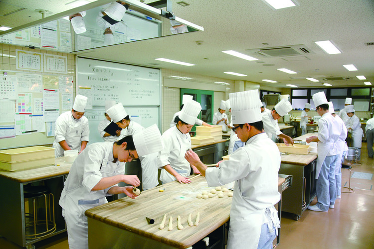 東京 製菓 学校